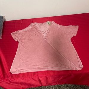 American Eagle top